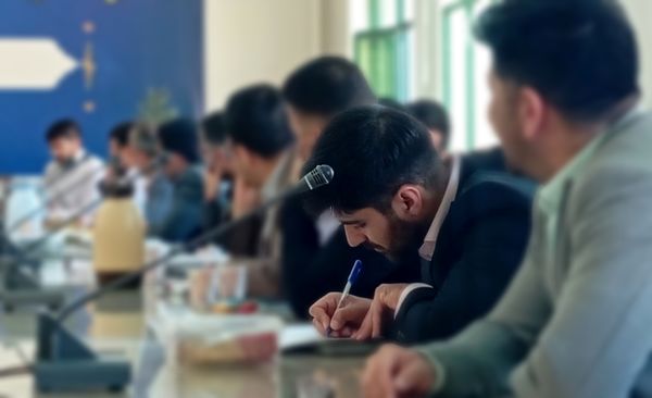 نشست مسئولان سازمان دانش‌آموزی و معاونان پرورشی در سازمان دانش‌آموزی استان چهارمحال وبختیاری