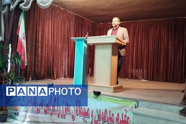 جلسه هم اندیشی دبیران و آموزگاران تربیت بدنی آموزش و پرورش کهریزک