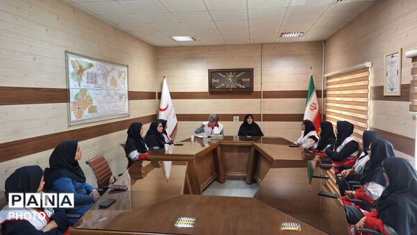 تشریح برنامه‌های امدادی و آموزشی هلال احمر تویسرکان