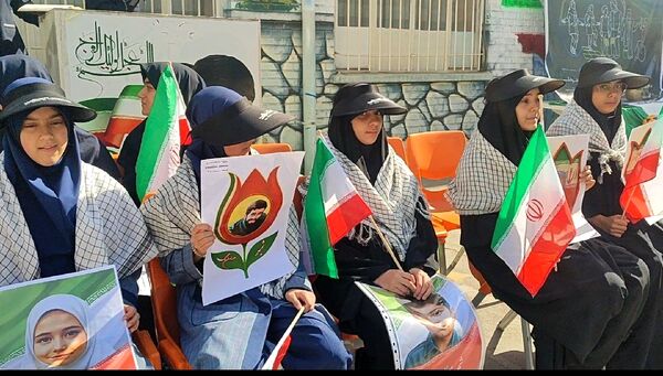 زنگ ورزش ، زنگ نشاط دبیرستان شاهد تکتم ناحیه ۳ مشهد