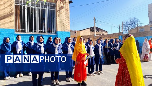 طرح نماد، نماد شکوفایی استعداد دانش‌آموزان