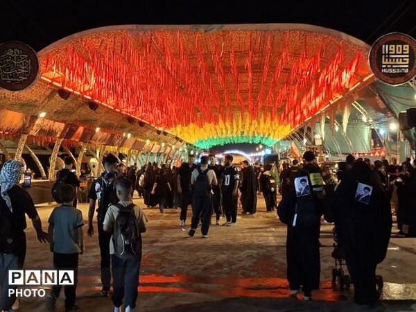 طنین نام ایران در طریق الحسین (ع)؛ روایت پرچم های برافراشته و مواکبی که به عشق خدمت به زوار بر پا شدند
