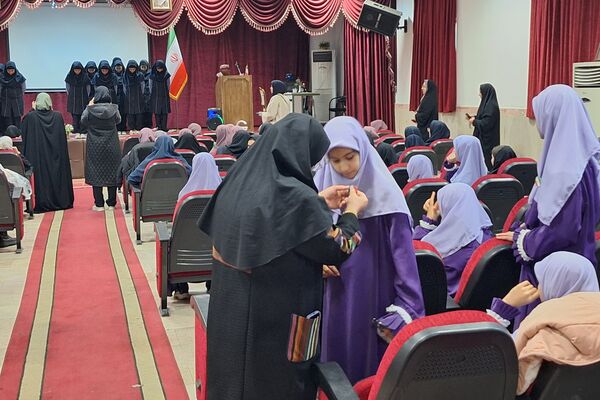 جشنواره دانش‌آموزی سرود در هنرستان سعادت پردیس 
