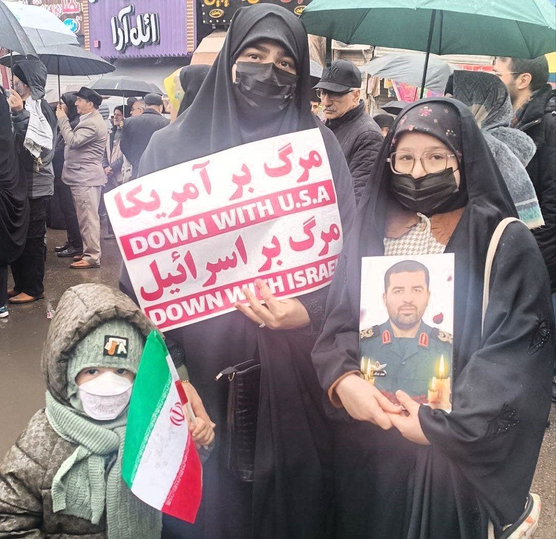 بدون پدر، اما با غرور آمدیم