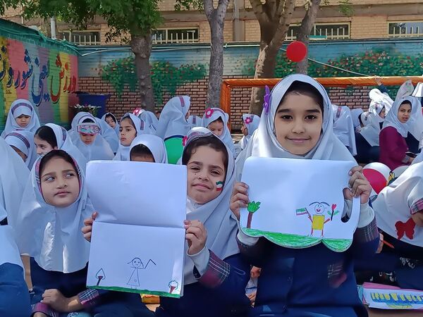 مراسم جشن اقتدار در دبستان ایوب فرشتیان
