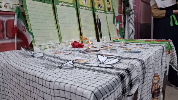 یادواره شهدای مدرسه حافظ یک همزمان با سالروز شهادت حاج قاسم سلیمانی
