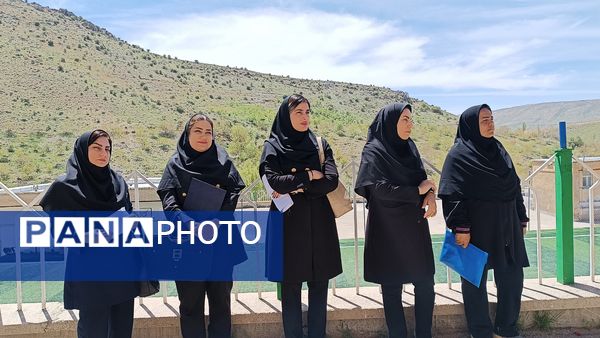 نواخته شدن زنگ سلامت در دبیرستان الزهرا شهرستان مارگون