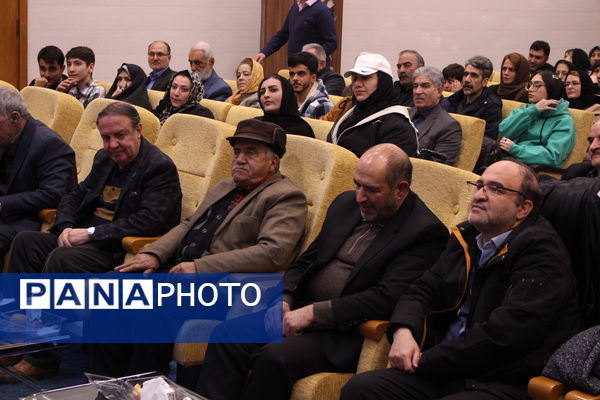 آیین رونمایی از تألیفات و اختراعات خانواده موفق تبریزی