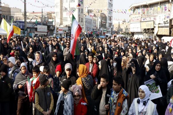 راهپیمایی ۲۲ بهمن در شهرستان پاکدشت 