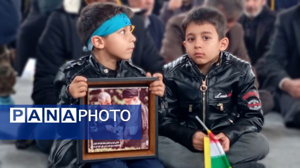 حاشیه نگاری حضور مردم شهر بن در راهپیمایی ۲۲ بهمن ۱۴۰۴