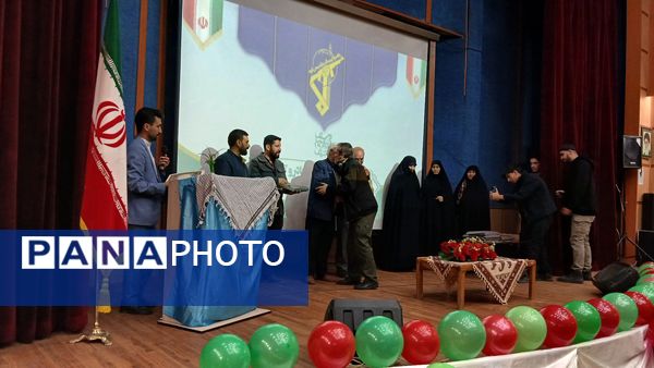 آیین بزرگداشت روز مادر با محوریت جایگاه زن در فرهنگسرای هنر نظرآباد 