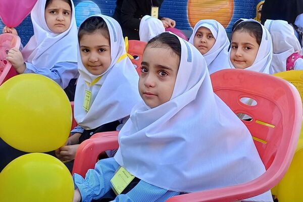 جشن شکوفه‌ها در شهرستان ورامین