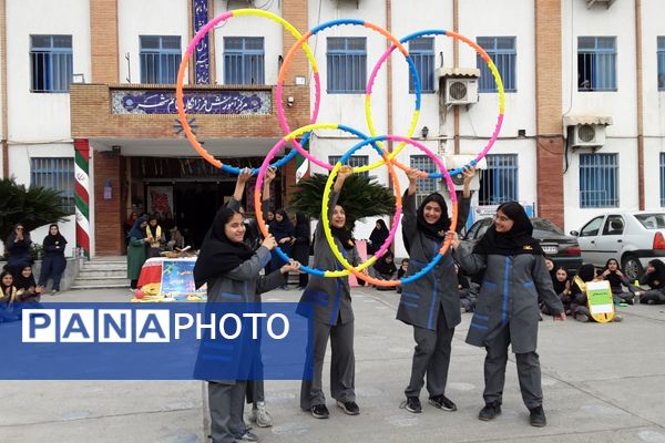 افتتاح سومین المپیاد ورزشی درون‌مدرسه‌ای در دبیرستان فرزانگان قائمشهر
