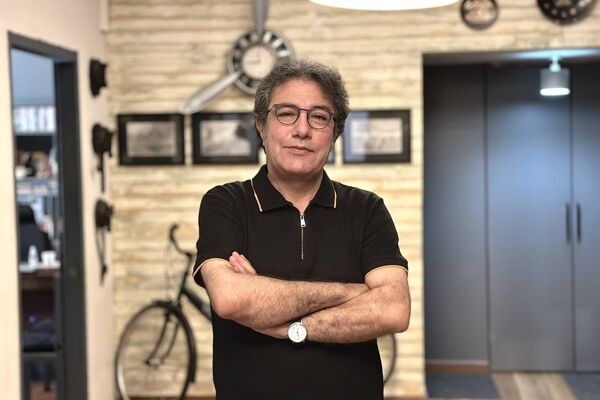 نمایش «کورش» به نویسندگی و کارگردانی نادر برهانی‌مرند در تئاتر شهر روی صحنه می‌رود