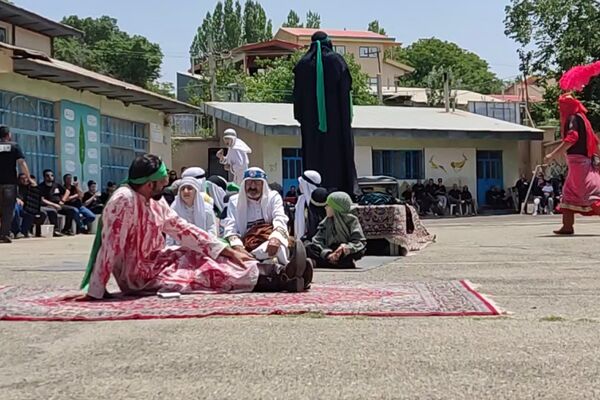 مراسم شبیه خوانی روز عاشورا در شهرستان طالقان