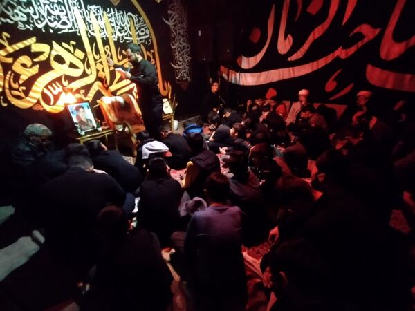 مراسم شب چهلم شهید صالح نوربخش در کنار شهید گمنام