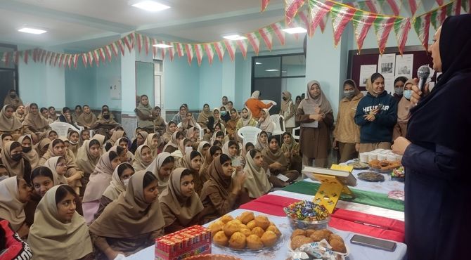 رایحه ظهور در هوای دبیرستان نمونه دولتی حضرت آسیه