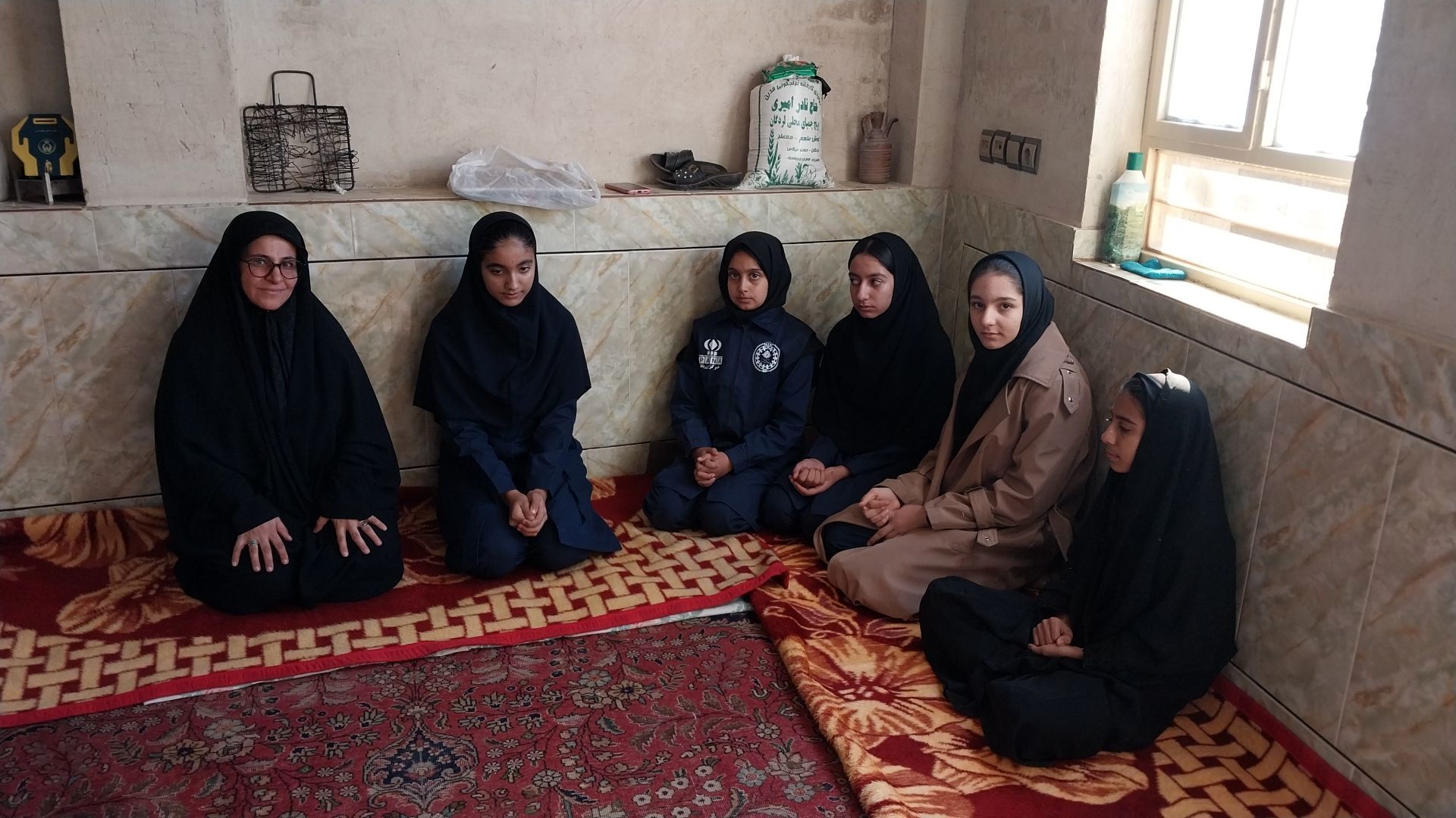 دیداری پر از احساس با مادر شهید حسین اسحاقی 