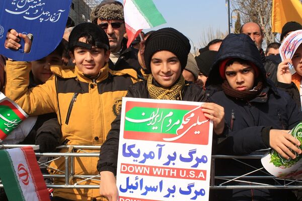 حضور پرشور مردم بهارستانی در راهپیمایی ۲۲ بهمن