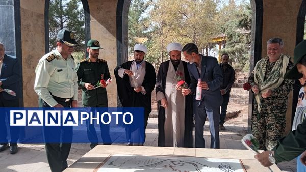 آیین غبار روبی مزار شهدای گمنام شهر رباط‌سنگ