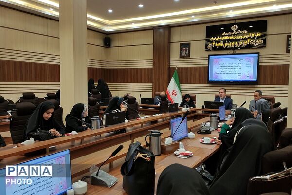 مراسم تقدیر از مشاوران ناحیه دو شهرری 