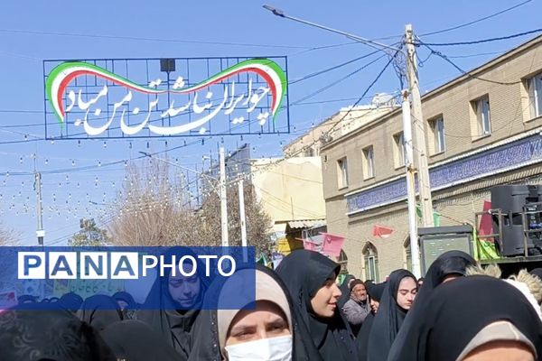 راهپیمایی ۲۲ بهمن در چهل و ششمین سالگرد پیروزی شکوهمند انقلاب اسلامی در شهرستان آباده