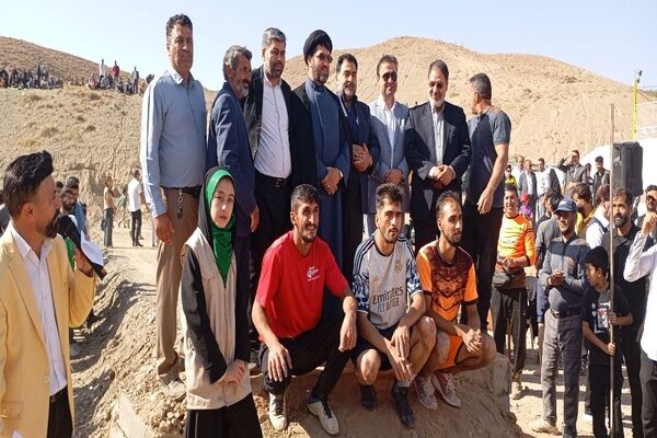 جشنواره بازی های بومی محلی در شهر بار نیشابور