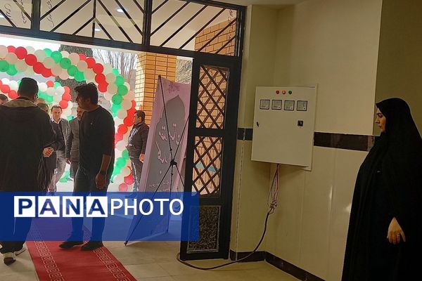 آیین افتتاح دو مدرسه خیرساز با حضور مدیر کل آموزش و پرورش شهرستانهای استان تهران در ناحیه دو شهرری 