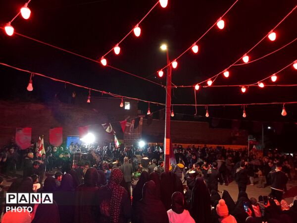 یکپارچگی مردم روستای ارزنه در خوانخواهی رهبر شهید، حضرت آیت الله خامنه ای