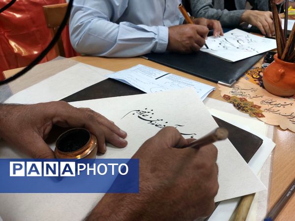 گردهمایی هنرمندان به مناسبت بزرگداشت استاد شهریار در شهرستان حاجی آباد