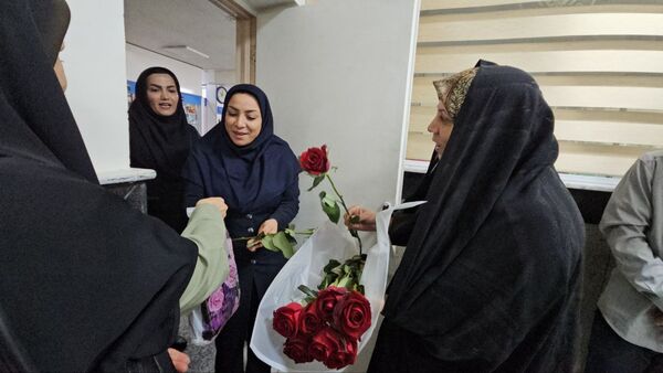 لحظه‌های متفاوت روز پرستار و ولادت حضرت زینب (س) در دبیرستان دخترانه طلیعه شاهد