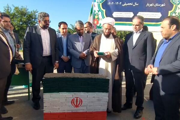 افتتاح پنج زمین چمن مصنوعی و آئین خشت گذاری دو سالن ورزشی در مدارس اندیشه 