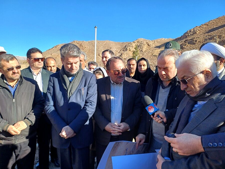بازدید استاندار از مکان جانمایی شده برای احداث سد ۱۲ میلیون مکعبی دربند 