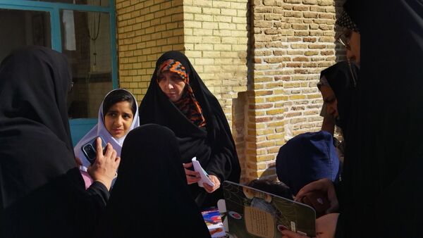 گذری بر غرفه موسسه منتظران ظهور  در نماز جمعه این هفته نیشابور 