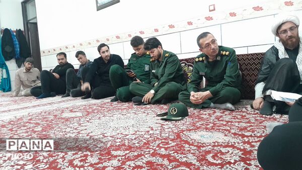 دیدار اعضای کمیته خادم الشهدا شهرستان کبودرآهنگ با خانواده شهدا