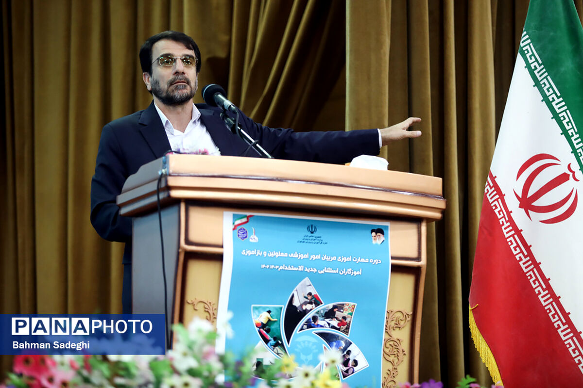 معلمان مدارس استثنایی باید ‌دانش‌آموزان را به ‌کارآمدی و خوداتکایی برسانند