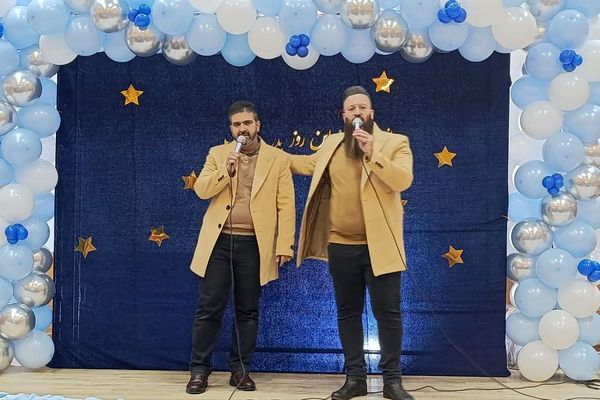  جنگ شادی به مناسبت میلاد امیرالمؤمنین(ع) در سالن تبلیغات شهرستان ورامین 