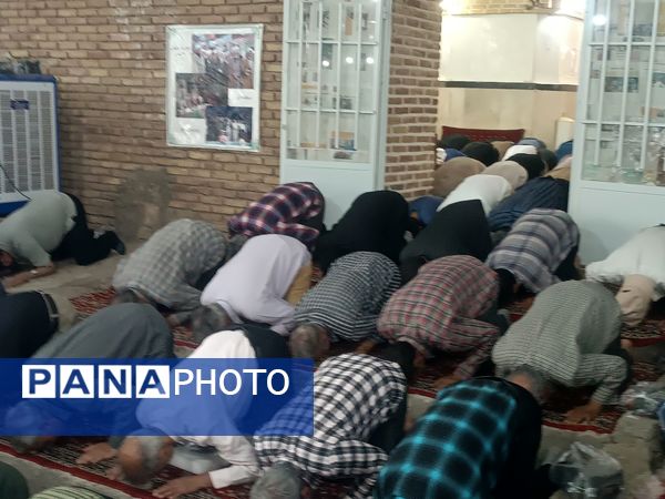 نماز جمعه با حضور پرشور مردم ولایتمدار نیشابور 