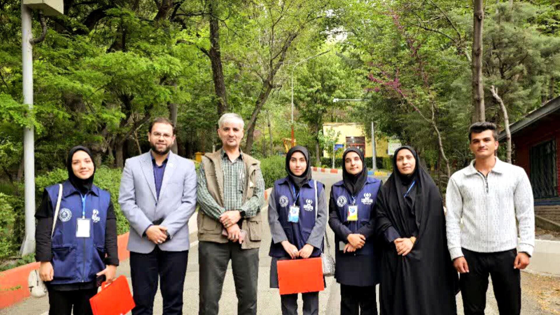 برترین دانش‌آموزان دختر خبرنگار بام ایران در اردوی ملی «خبرنگار مسئله‌محور پانا» حضور دارند 