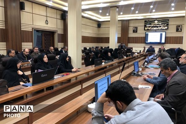 کارگاه توانمندسازی مدیران و معاونین پرورشی مدارس غیر دولتی و افتتاحیه طرح نماد در ناحیه دو شهرری 