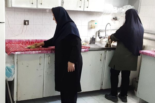 دبیرستان فرزانگان قائمشهر به استقبال مهر رفت