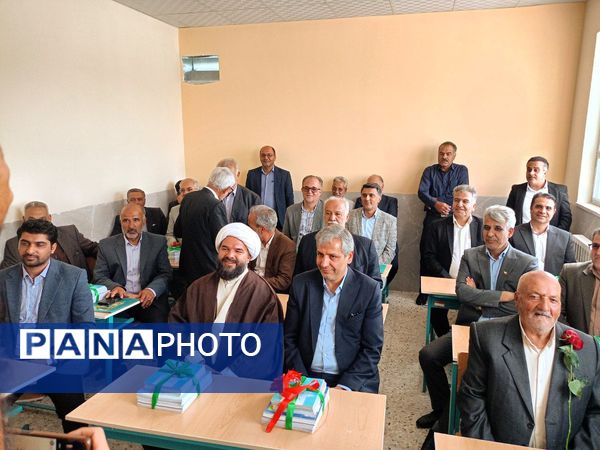 لبخند شادی بر لب های دانش آموزان فدافن؛ مدرسه جدید میزبان آنان خواهد بود 