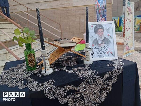 مراسم «جشن عاطفه‌ها» در دبیرستان عفاف ساوجبلاغ   