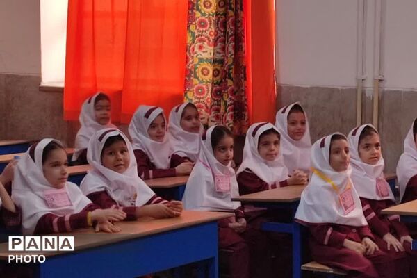 زنگِ مهر در بهارستان دو؛ از فرشته‌ها تا شکوفه‌ها