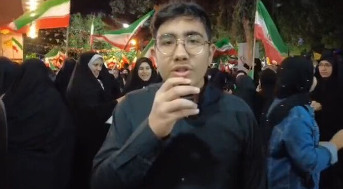 شعارهای کودکانه علیه ترامپ قمارباز