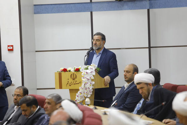 جلسه شورای اداری استان قم با حضور رئیس جمهوری