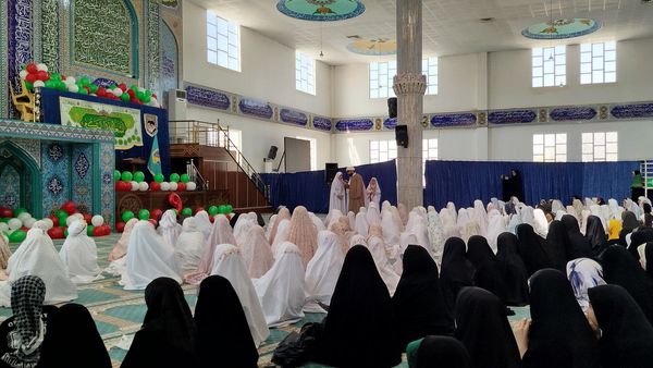 جشن تکلیف برای غنچه‌های نو شکفته در لردگان