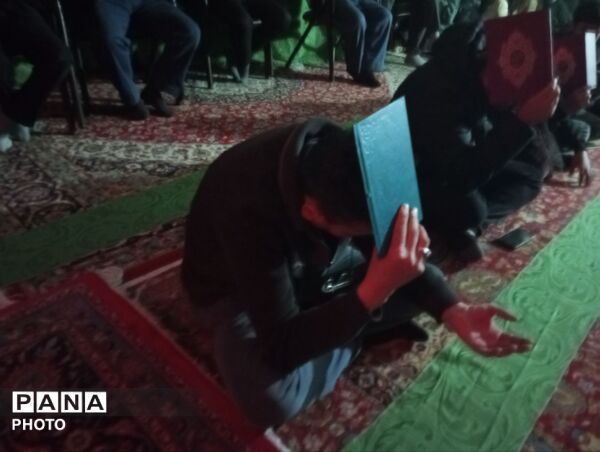 مراسم احیا در شب دوم قدر نیشابور