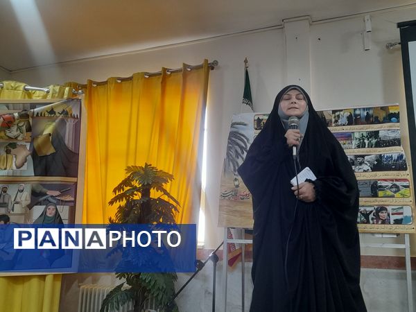 گرامیداشت هفته کتاب و کتابخوانی به همراه پرده خوانی شهادت حضرت فاطمه(س)