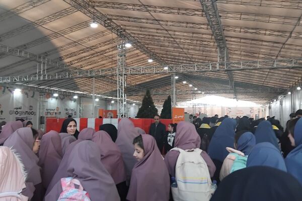 بازدید علمی مدرسه نرگس پردیس از پارک علم و فناوری